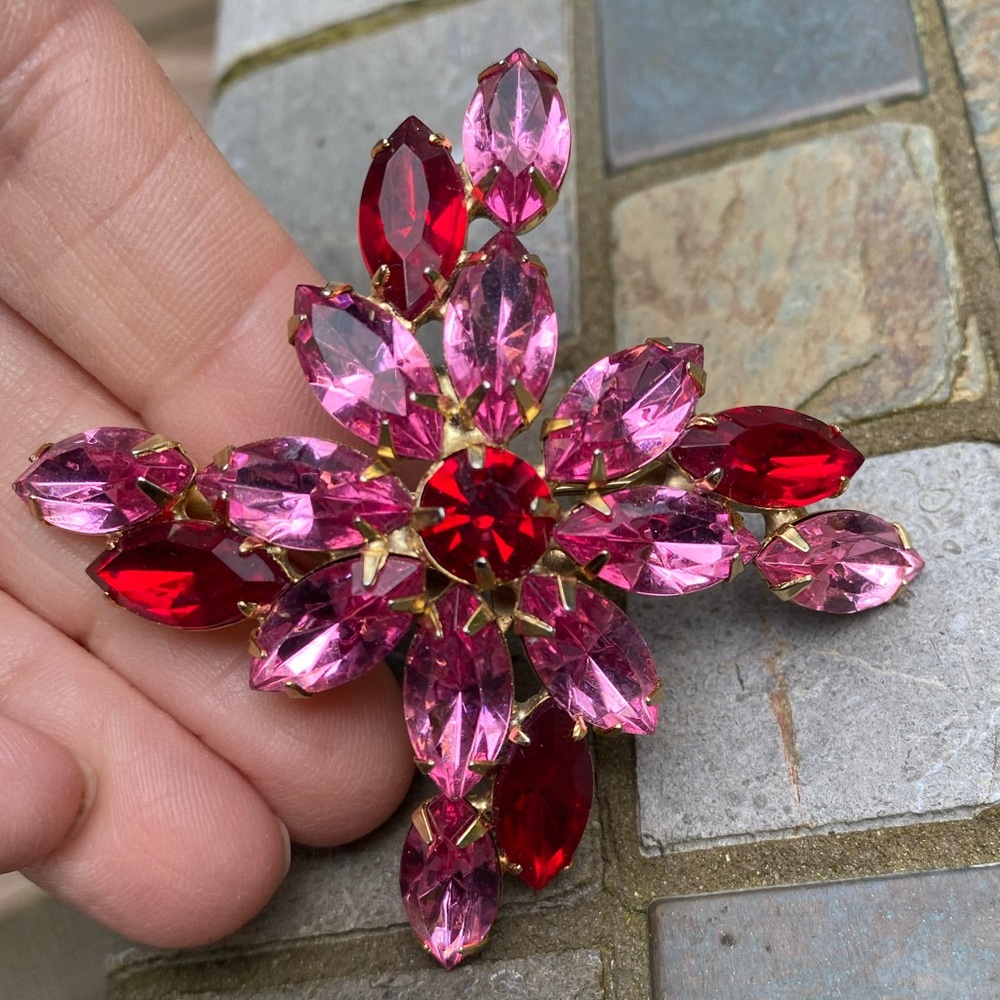 Red and pink rhinestone brooch